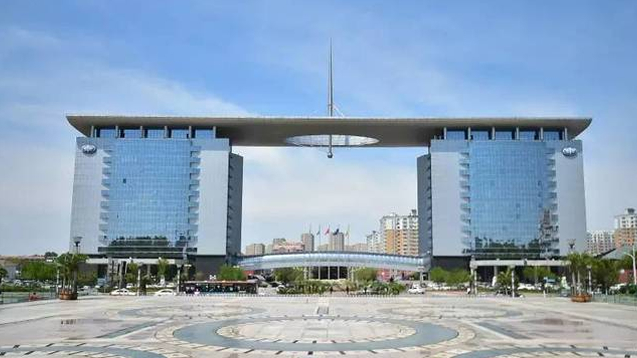 长春一汽.jpg